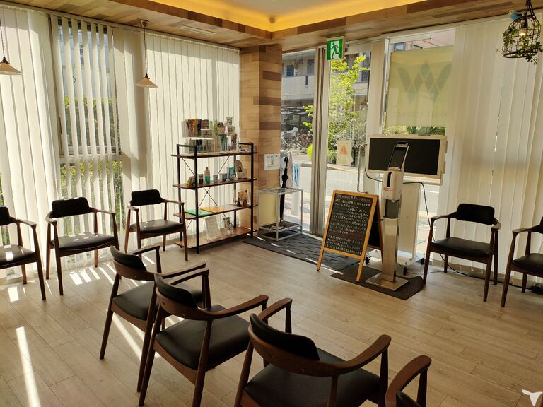 ホワイトエッセンス株式会社 京成小岩青い鳥歯科クリニック（ホワイトエッセンス
京成小岩）の正社員 歯科衛生士の求人情報イメージ3