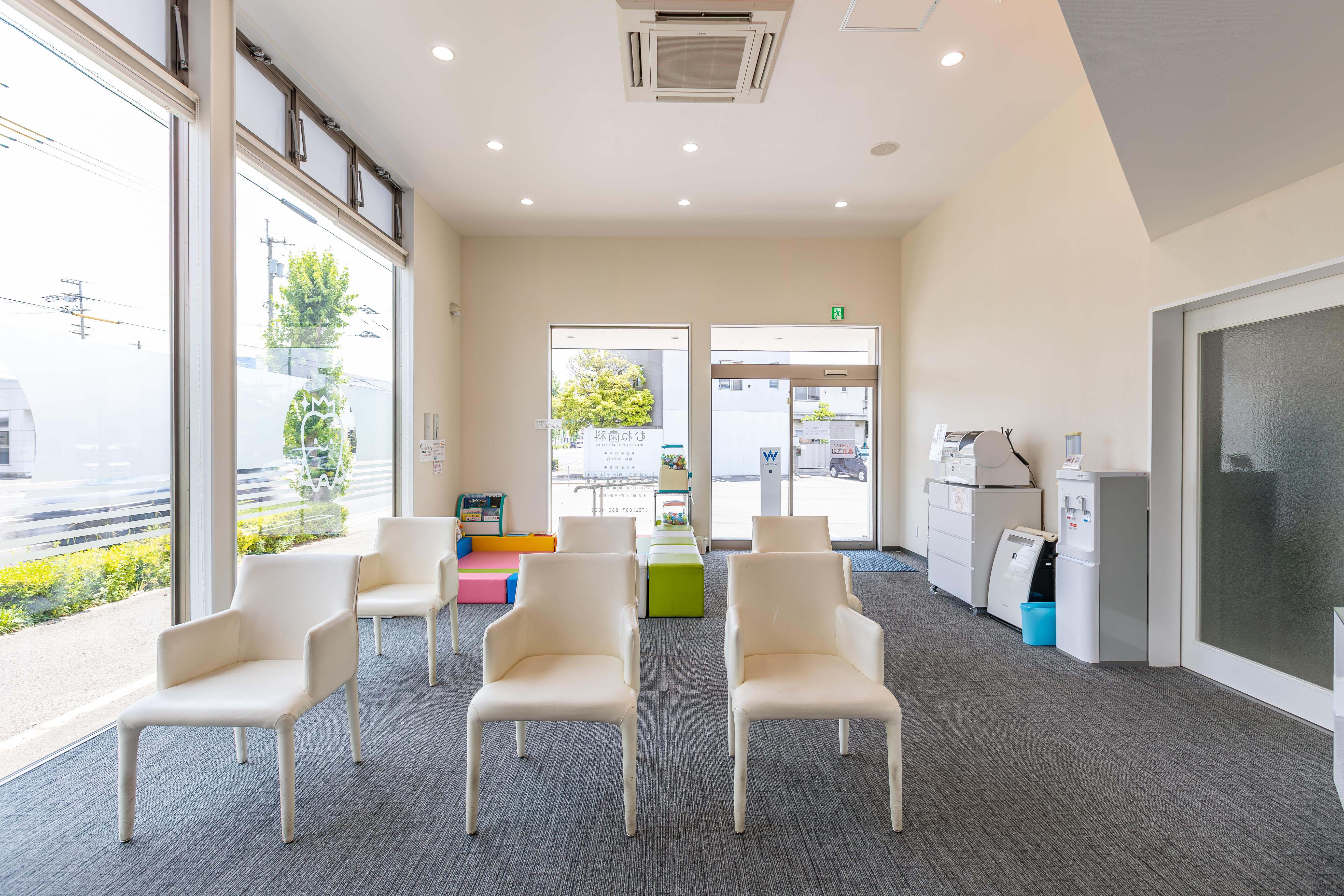 ホワイトエッセンス株式会社 むね歯科クリニック（ホワイトエッセンス高松今里）の正社員 歯科衛生士の求人情報イメージ5